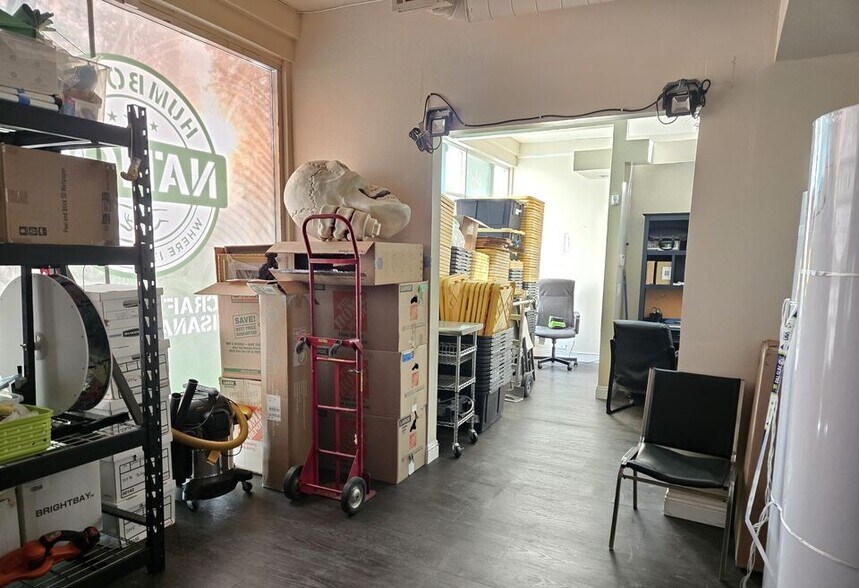 More Photos Of 14000 Ventura Blvd, Sherman Oaks Freestanding For Sale