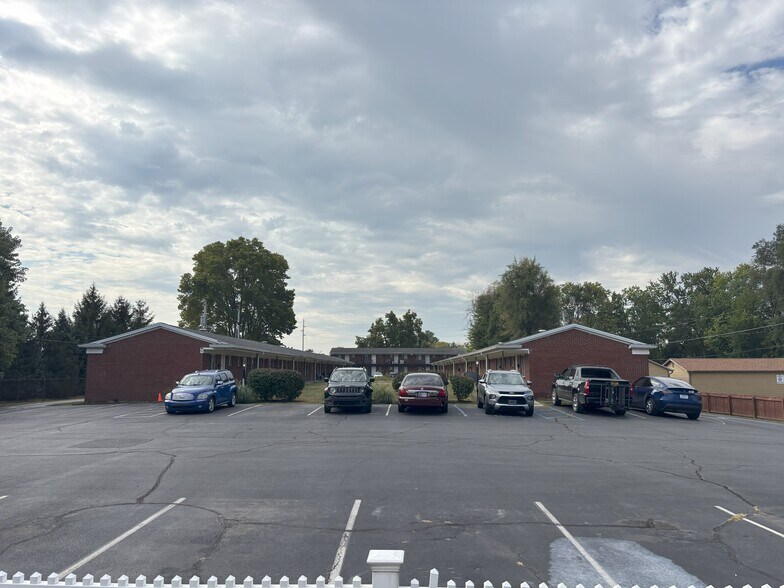 More Photos Of 5125 W 10th St, Indianapolis Apartments For Sale