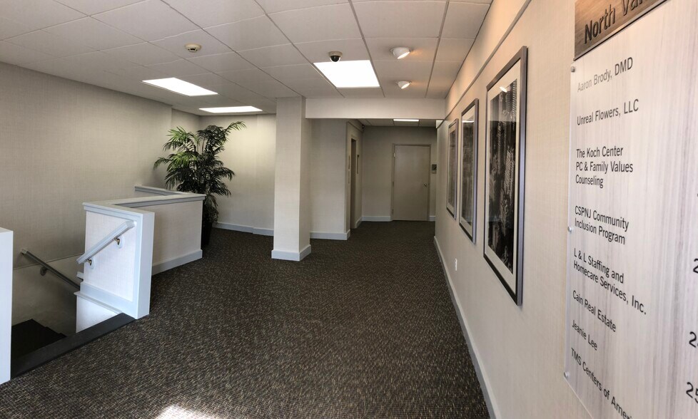 More Photos Of 36-40 N Van Brunt St, Englewood Office For Lease
