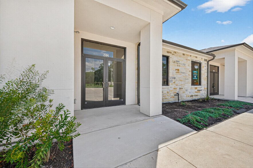 More Photos Of 13803 Madera Run, Humble Office For Lease