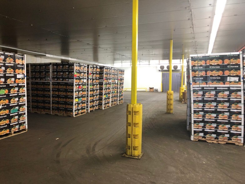 More Photos Of 16-26 Esther St, Newark Manufacturing For Lease