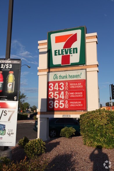 More Photos Of 425 E Windmill Ln, Las Vegas Service Station For Sale