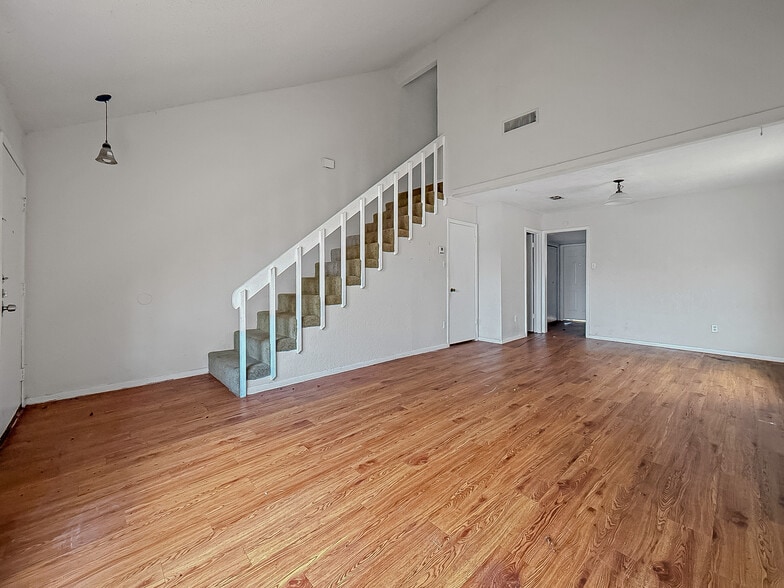 More Photos Of 3701-3740 Thornberry Ct, Corpus Christi Apartments For Sale