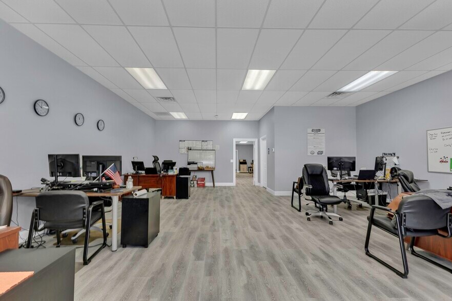 More Photos Of 3769 Acline Rd, Punta Gorda Mixed Retail For Sale