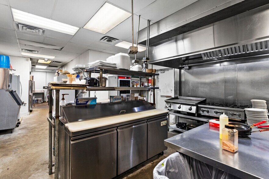 More Photos Of 25911 I-45, Spring Restaurant For Sale
