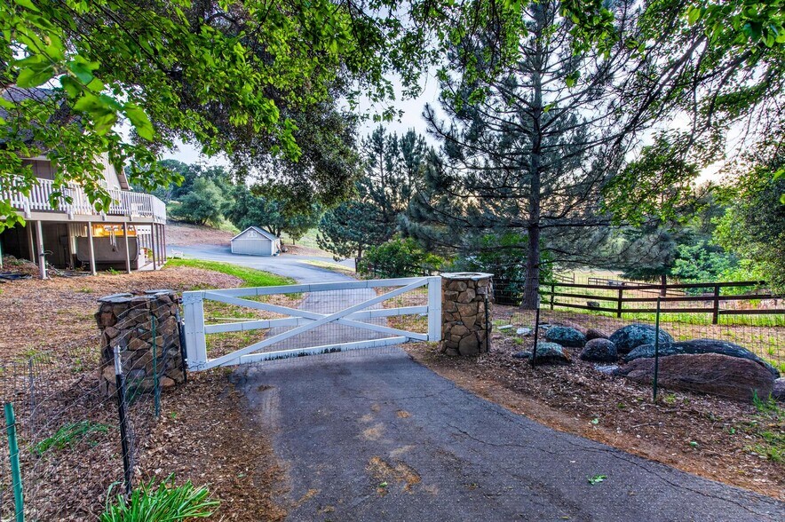 More Photos Of 25350 Mesa Grande Rd, Santa Ysabel Land For Sale