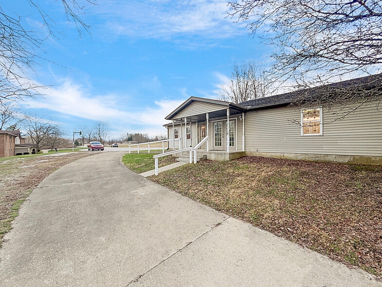 More Photos Of 2625 Industrial Dr, Bedford Religious Facility For Sale