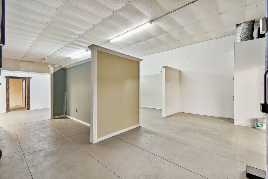 More Photos Of 1956 Kingsley Ave, Orange Park General Retail For Lease