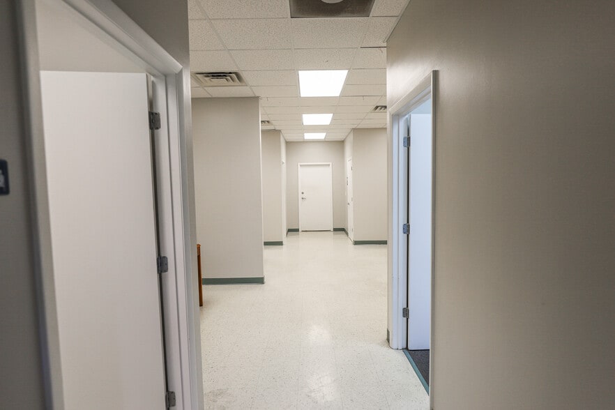 More Photos Of 2025 SW 75th St, Gainesville Medical For Lease