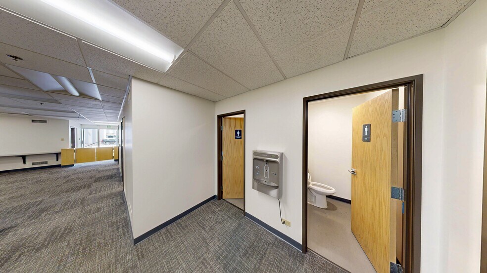 More Photos Of 4001 Holly St, Denver Warehouse For Sale