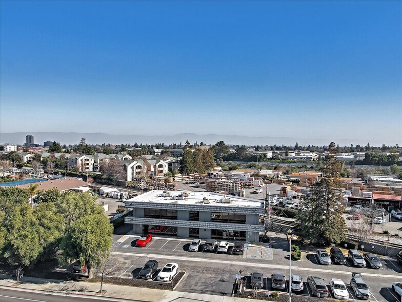 More Photos Of 2470 S Winchester Blvd, Campbell Office For Lease