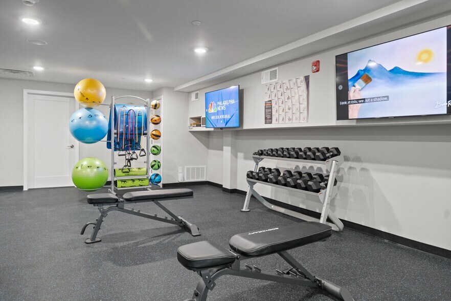 More Photos Of 1000-1038 W Girard Ave, Philadelphia Apartments For Lease