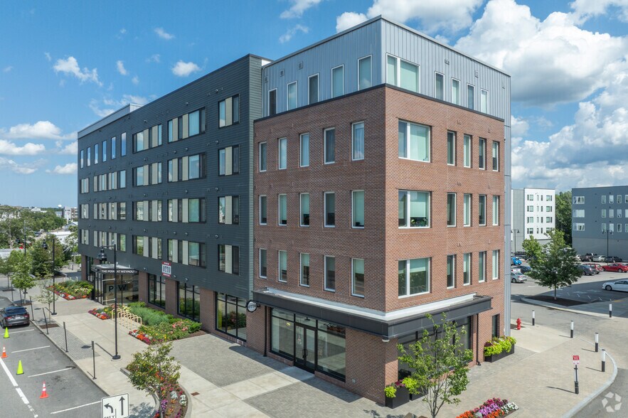 Primary Photo Of 39 Trotter Rd, Weymouth Apartments For Lease