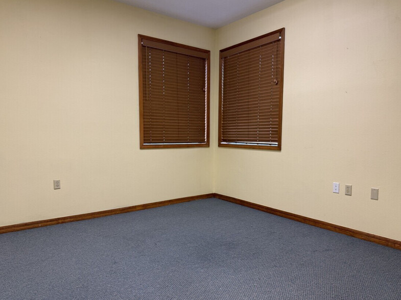 More Photos Of 3261 US Highway 441/27, Fruitland Park Medical For Lease