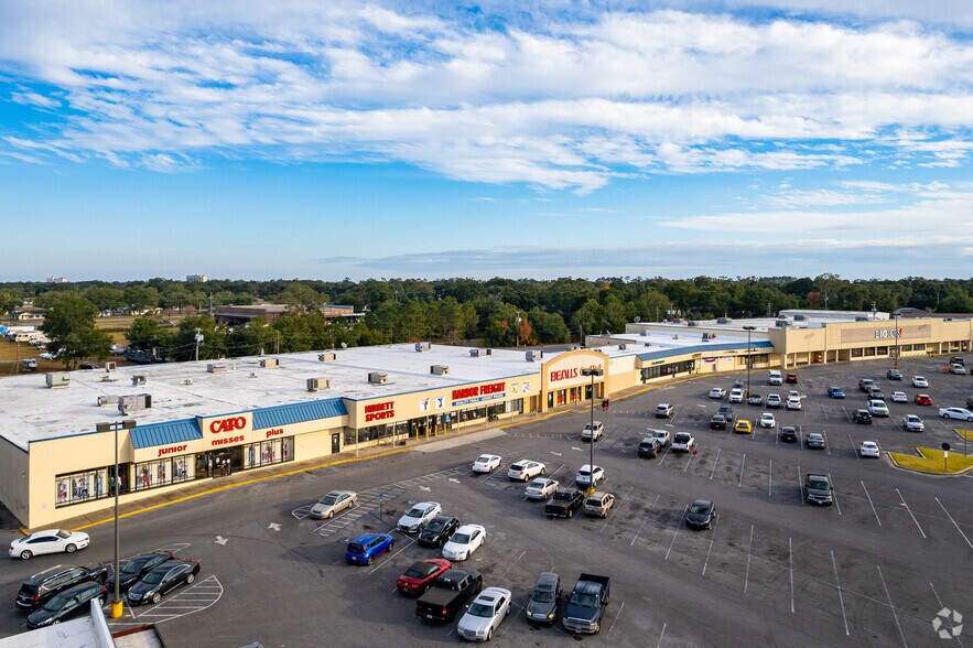 More Photos Of 400 N Navy Blvd, Pensacola Unknown For Lease