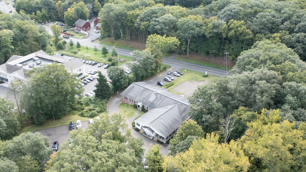 More Photos Of 172 Mount Pleasant Rd, Newtown Medical For Lease