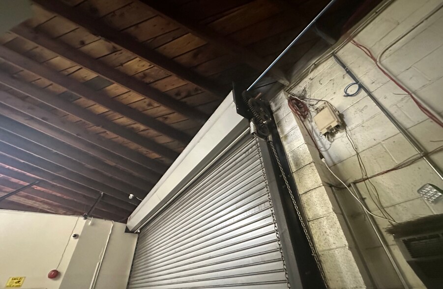 More Photos Of 1014 Fruitvale Ave, Oakland Flex For Sale