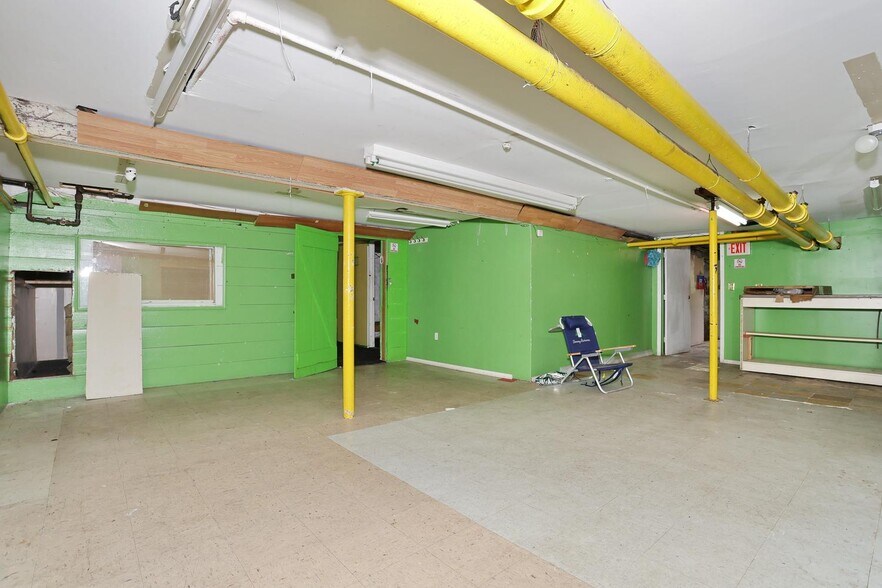 More Photos Of 22 S Madison Ave, Spring Valley Office For Sale