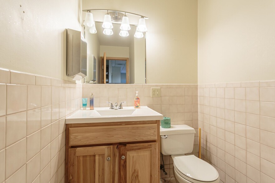 More Photos Of 300 Buell Rd, Rochester Loft Creative Space For Sale