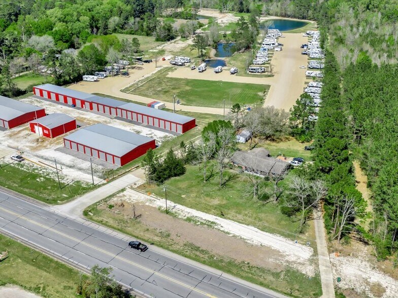 More Photos Of 9021 S US Highway 69, Huntington Flex For Sale