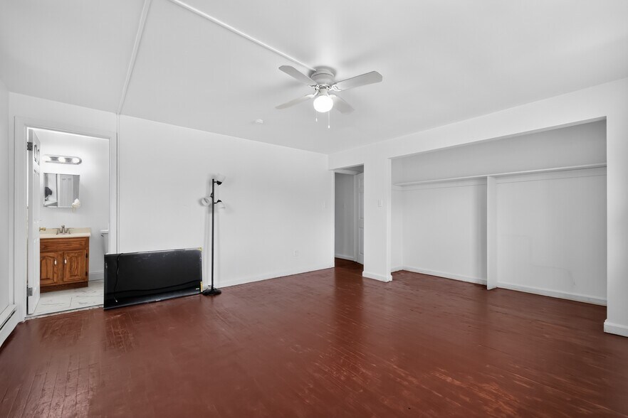 More Photos Of 1132 W Main St, Norristown Apartments For Sale