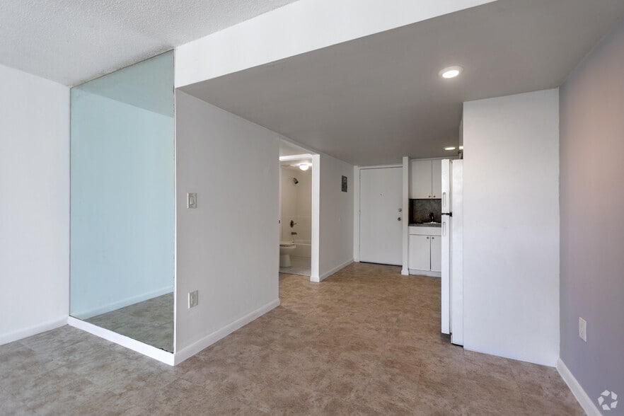 More Photos Of 750-770 NE 195th St, Miami Apartments For Sale