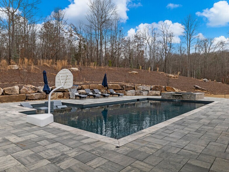 More Photos Of 3263 Tanners Mill Rd, Gainesville Lodge Meeting Hall For Sale