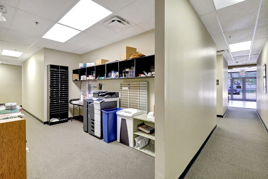 More Photos Of 5620 W Sligh Ave, Tampa Loft Creative Space For Sale