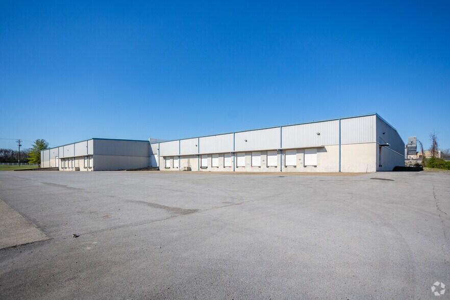 More Photos Of 3189-3195 Franklin Limestone Rd, Antioch Distribution For Lease
