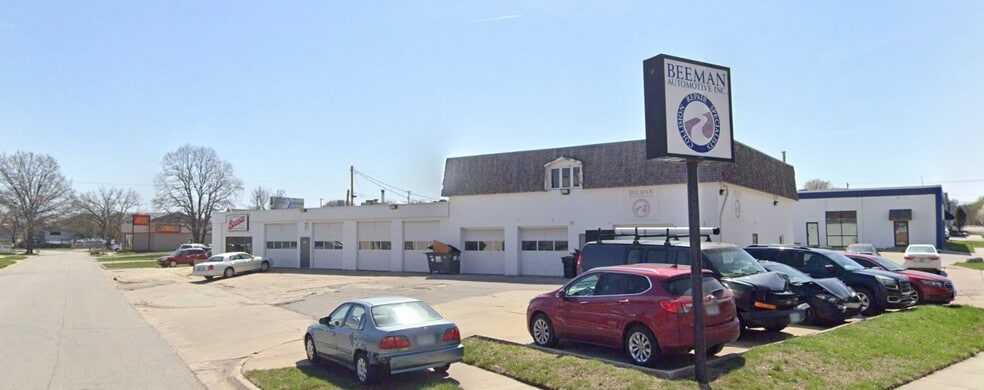 More Photos Of 5600 S 49th St, Lincoln Auto Repair For Sale