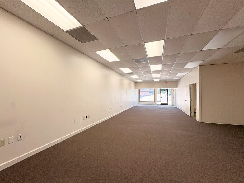More Photos Of 45 S New York Ave, Galloway Unknown For Lease