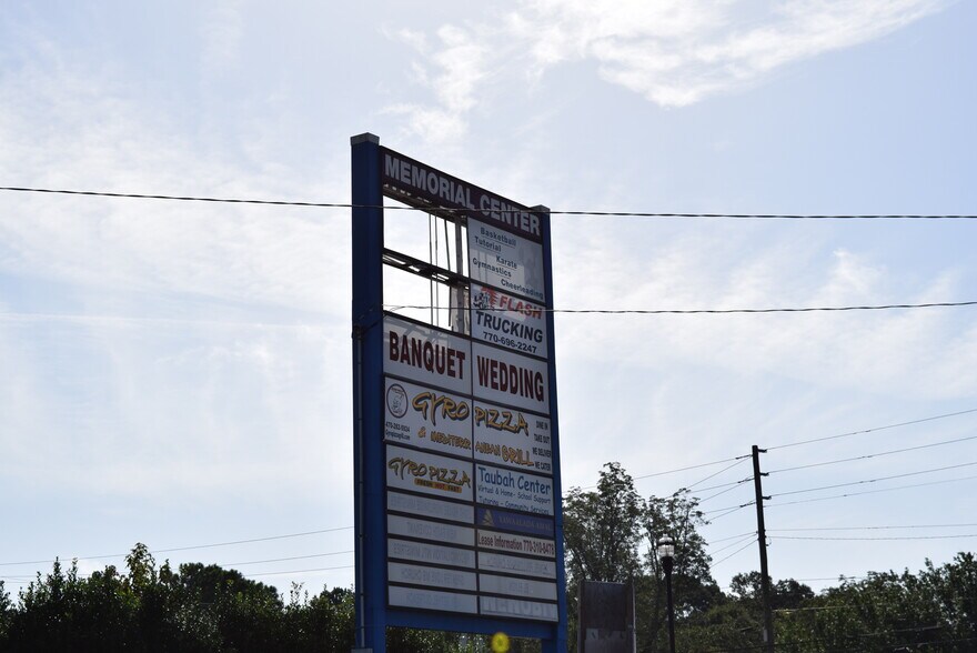 More Photos Of 6200 Memorial Dr, Stone Mountain Storefront For Sale