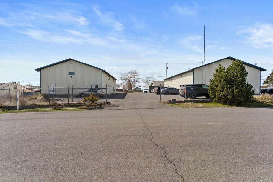 More Photos Of 13315 W 13th Ave, Airway Heights Light Manufacturing For Sale