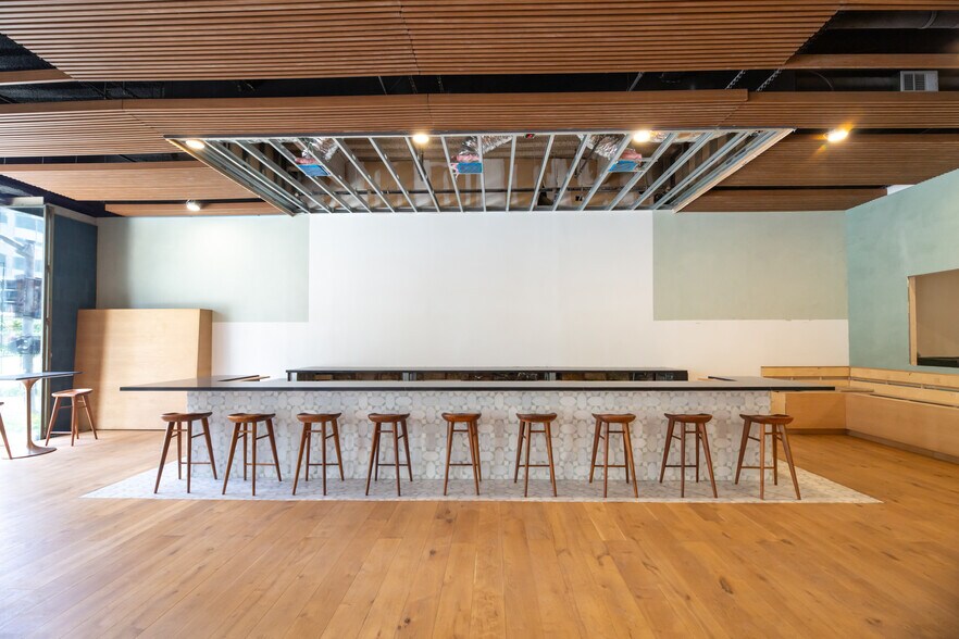 More Photos Of 915 Wilshire Blvd, Los Angeles Office For Lease