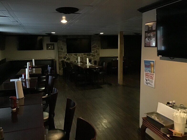 More Photos Of 605 Main St, Hellertown Restaurant For Sale