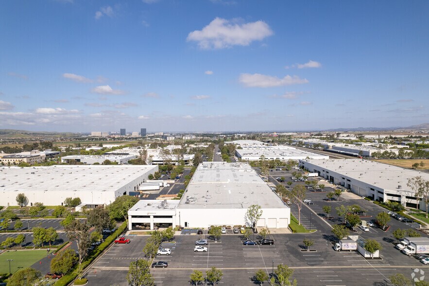 More Photos Of 1 Marconi, Irvine Warehouse For Lease