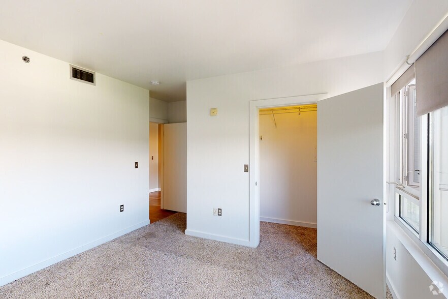 More Photos Of 7400 E 29th Ave, Denver Unknown For Lease