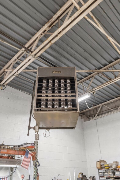 More Photos Of 24134 W Warren St, Dearborn Heights Freestanding For Sale