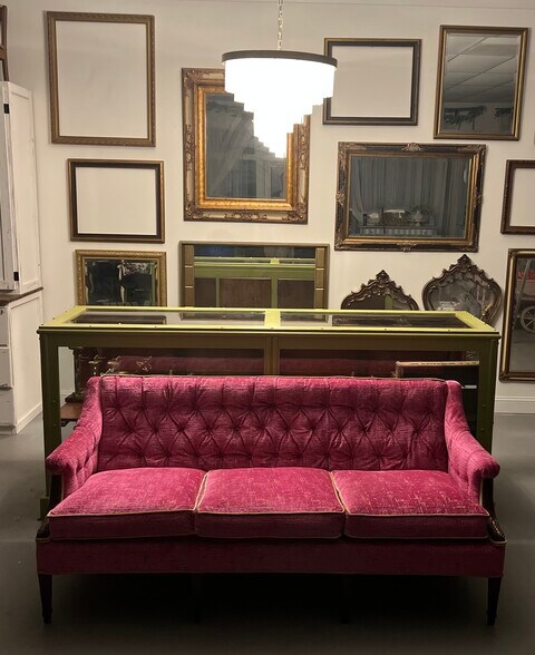 More Photos Of 302 Williams St, Fayetteville Flex For Sale