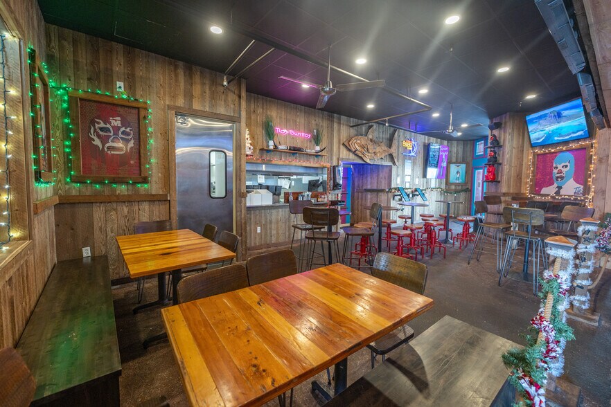 More Photos Of 377 Keahole St, Honolulu General Retail For Sale