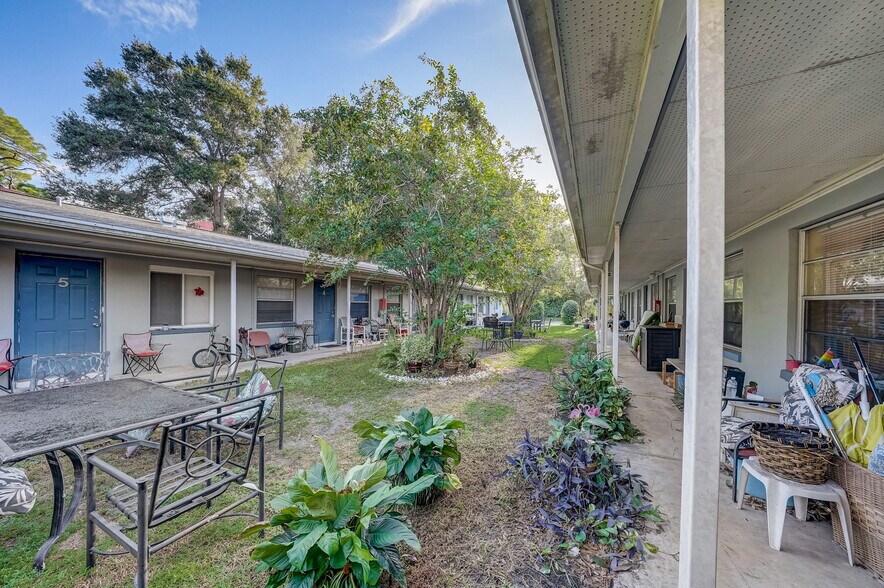 More Photos Of 3017 49th St S, Gulfport Apartments For Sale