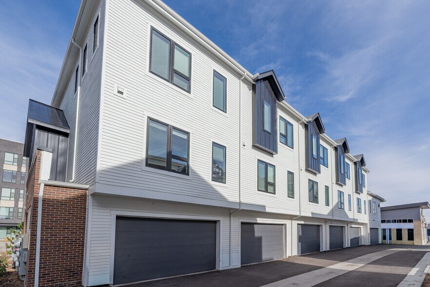 More Photos Of 8220 & 8240 E 36th Ave, Denver Apartments For Sale