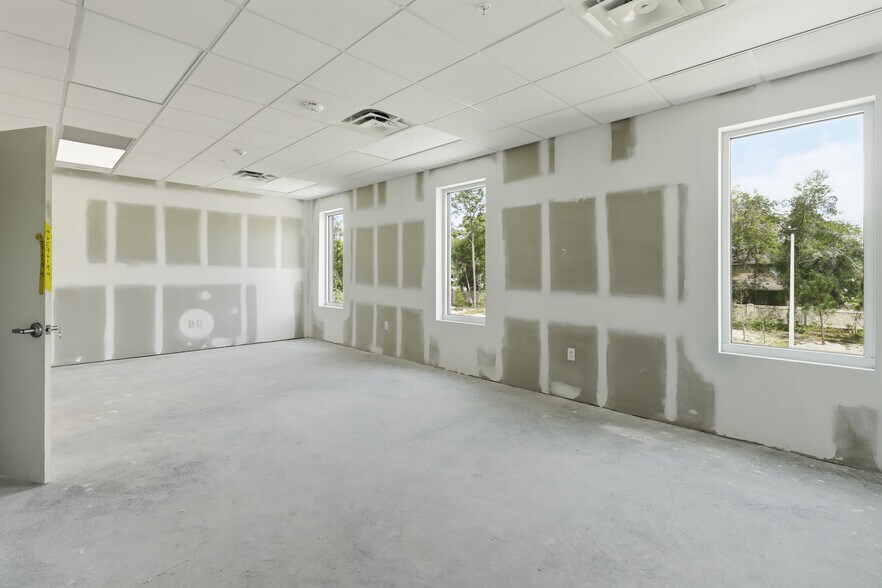 More Photos Of 3416 W Lake Mary Blvd, Lake Mary Medical For Sale
