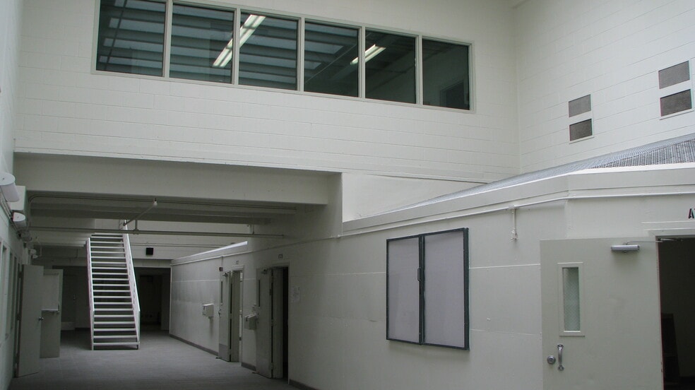 More Photos Of 901 Industrial Park Rd, Brush Warehouse For Sale