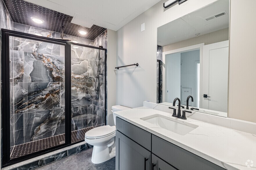 Primary Photo Of 4701 Forest Hill Ave, Richmond Apartments For Lease