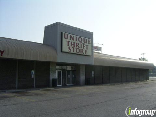 Primary Photo Of 3250 W 65th St, Cleveland Storefront For Lease