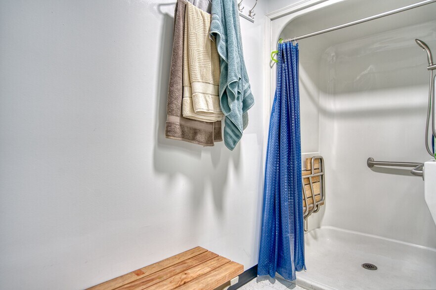 More Photos Of 6101 Lookout Rd, Boulder Light Manufacturing For Sale