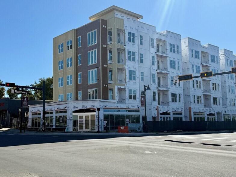 Primary Photo Of 825 Railroad Ave, Tallahassee Apartments For Lease