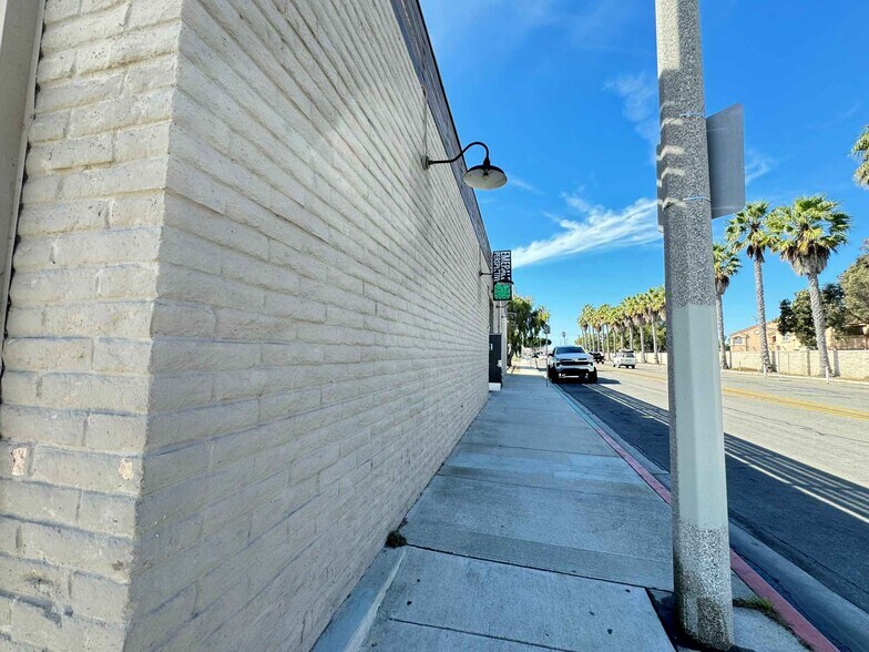 More Photos Of 100-108 W Pleasant Valley Rd, Port Hueneme Apartments For Sale