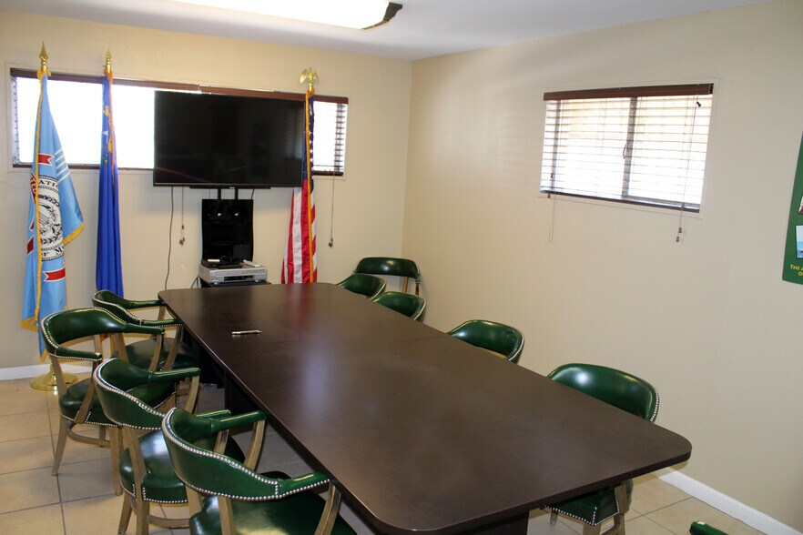 More Photos Of 3701 Vegas Dr, Las Vegas Office For Sale